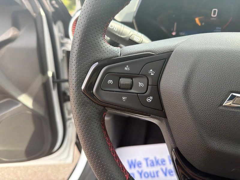 Used 2024 Chevrolet Trax SUV