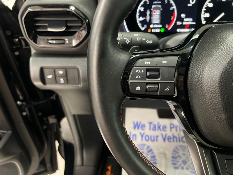 Used 2025 Honda Pilot SUV