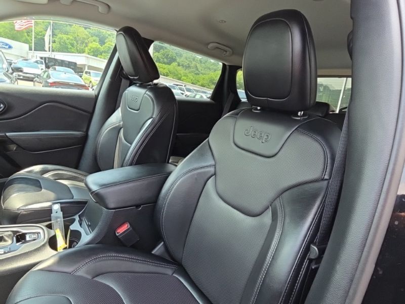 Used 2023 Jeep Cherokee SUV