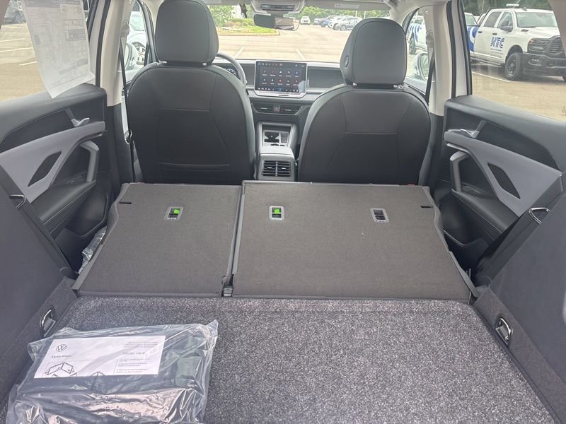 New 2026 Volkswagen Tiguan SUV