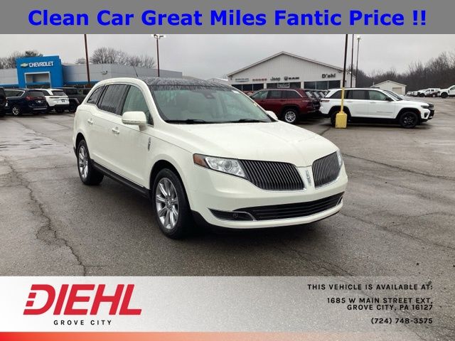 2013 Lincoln MKT FWD