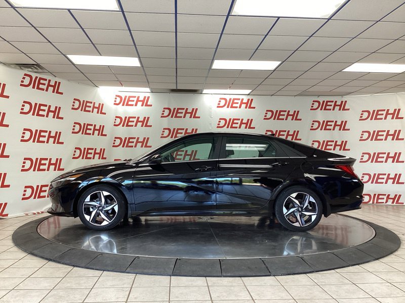 Used 2023 Hyundai Elantra Sedan