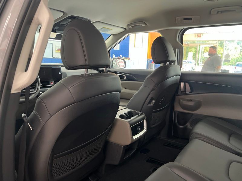 New 2027 Kia Carnival MPV Van