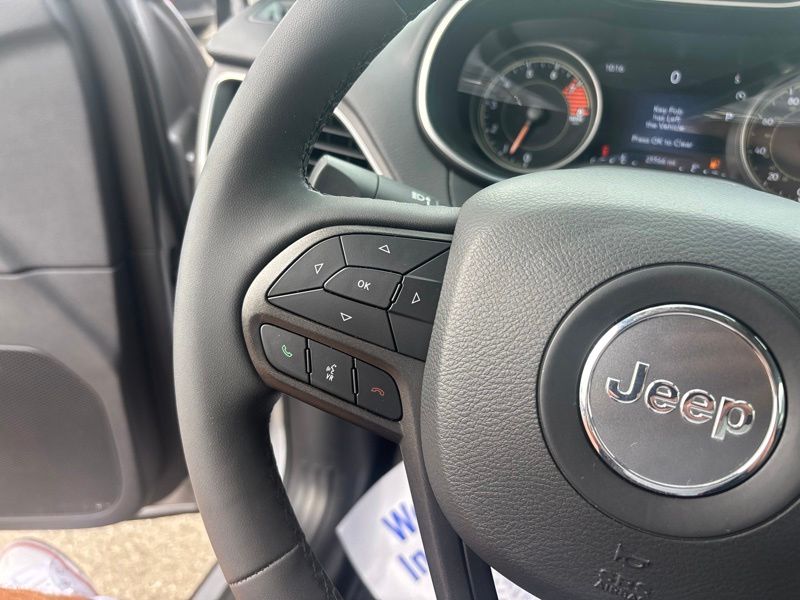 Used 2022 Jeep Cherokee SUV