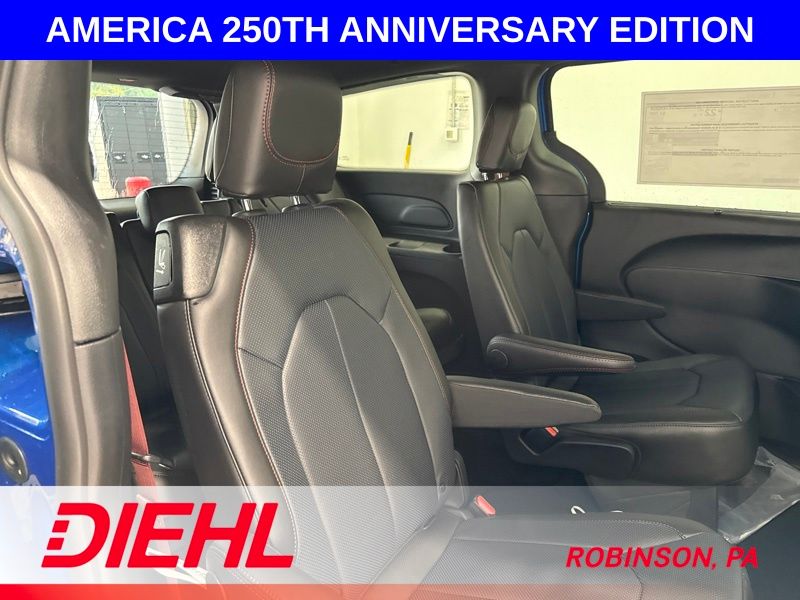 New 2027 Chrysler Pacifica Van