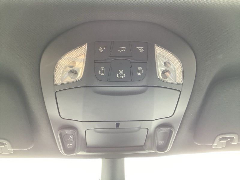 New 2026 Chrysler Pacifica Van
