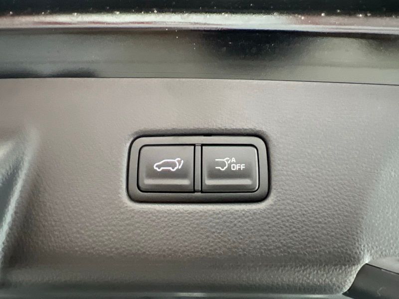 New 2026 Kia Carnival MPV Van