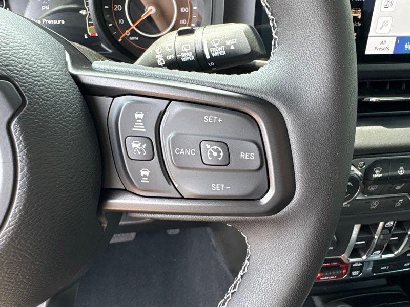 New 2026 Jeep Wrangler SUV
