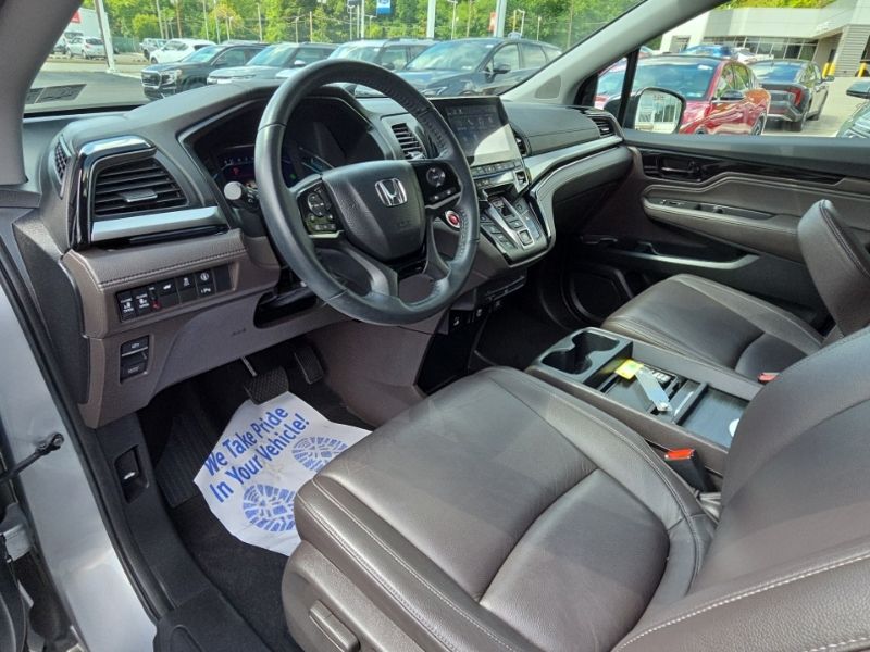 Used 2023 Honda Odyssey Van