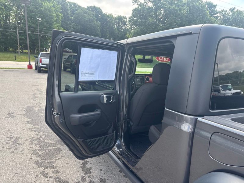 Used 2023 Jeep Gladiator Truck