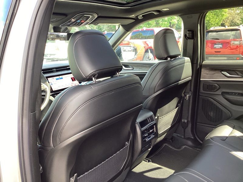 New 2026 Jeep Grand Cherokee SUV