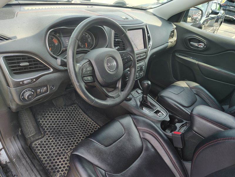 Used 2022 Jeep Cherokee SUV