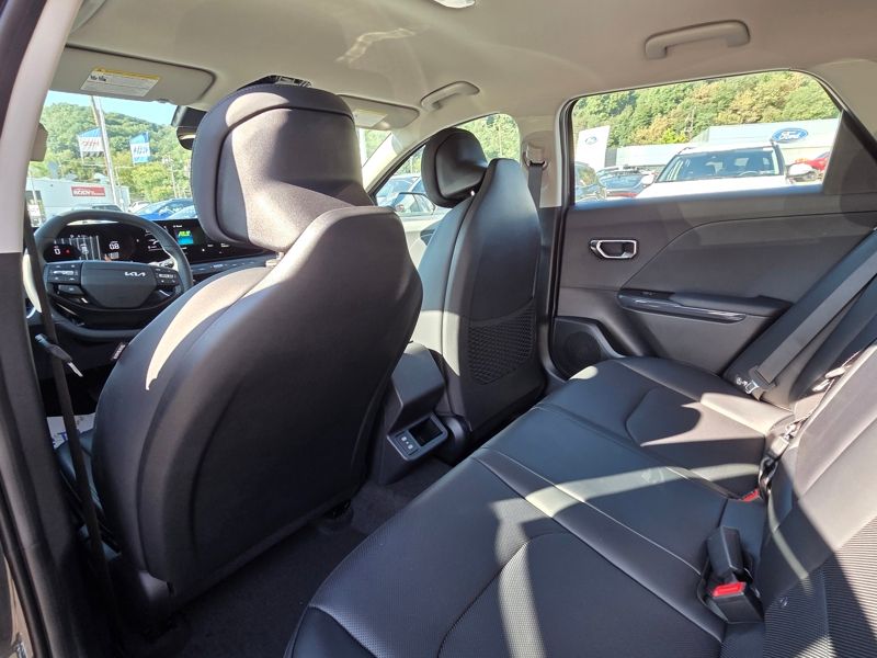 New 2026 Kia K4 Hatchback Hatchback