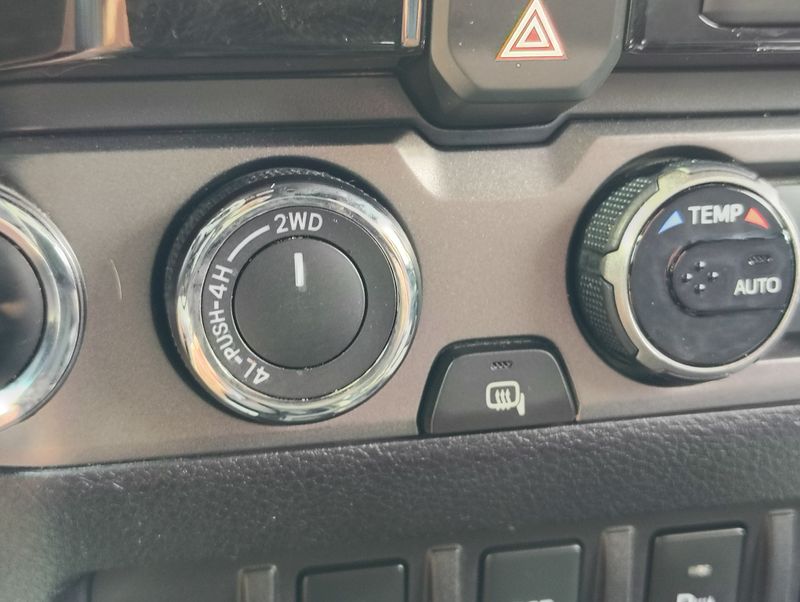 Used 2017 Toyota Tacoma Truck