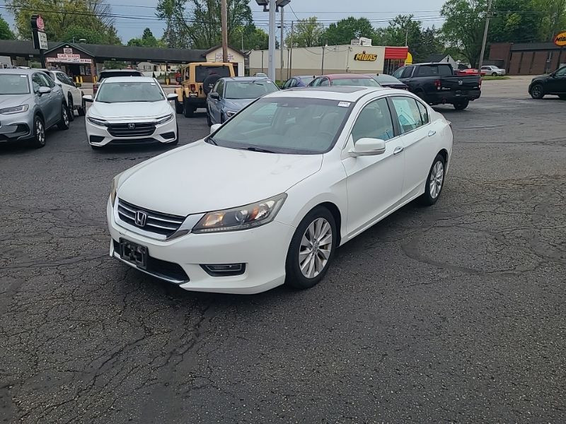 Used 2013 Honda Accord EX-L with VIN 1HGCR2F85DA083650 for sale in Massillon, OH