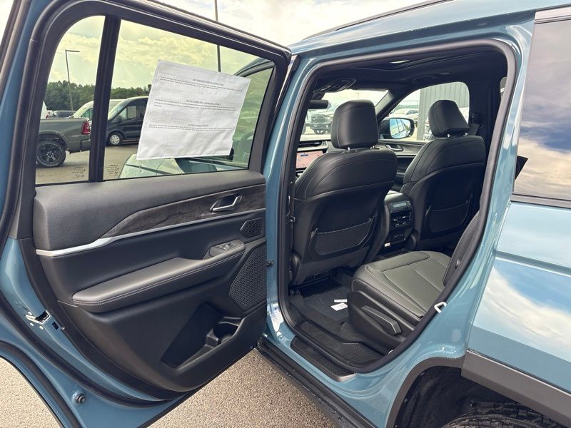 New 2026 Jeep Grand Cherokee L SUV