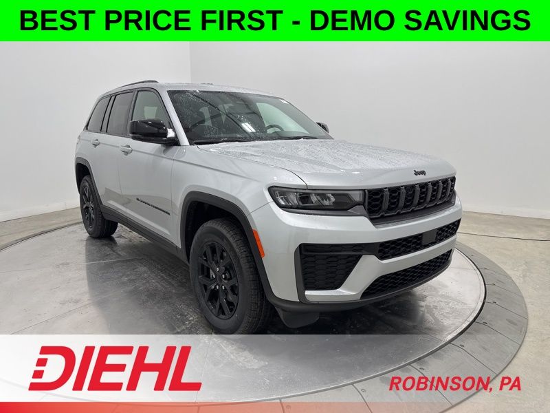 Silver Zynith 2026 Jeep Grand Cherokee SUV / Crossover Four-Wheel Drive 8-Speed Automatic