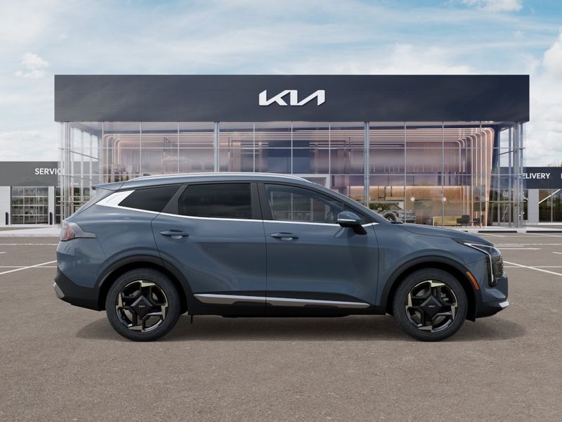 New 2027 Kia Sportage Hybrid SUV