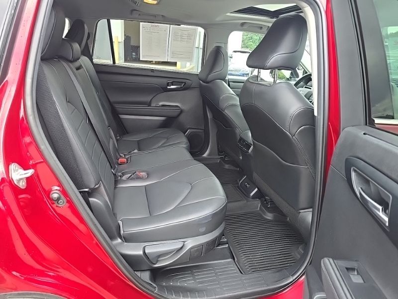 Used 2020 Toyota Highlander SUV
