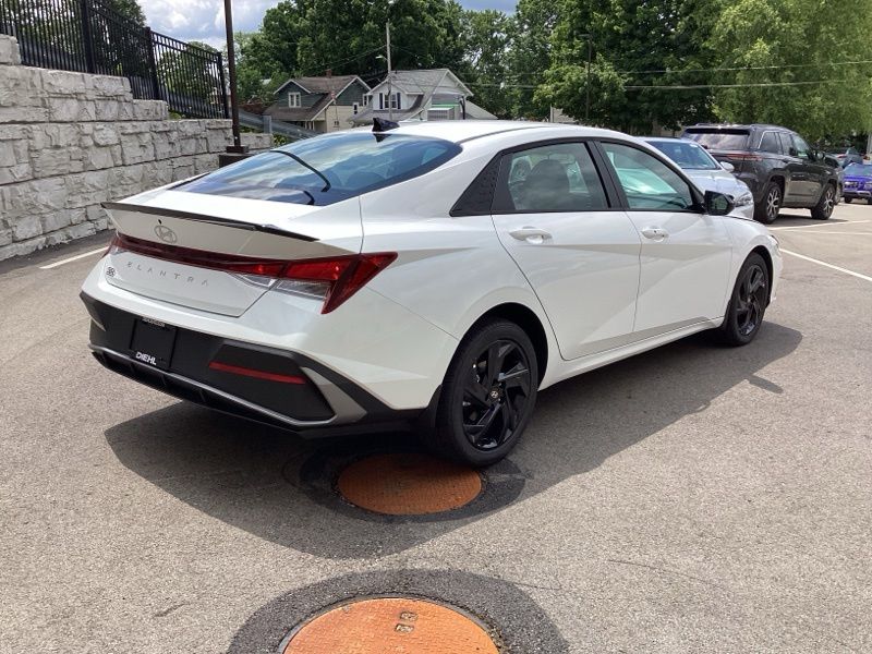 New 2026 Hyundai Elantra Sedan