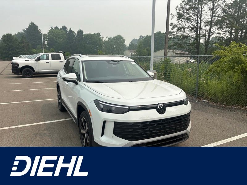 Pure White 2026 Volkswagen Tiguan SUV / Crossover All-Wheel Drive 8-Speed Automatic