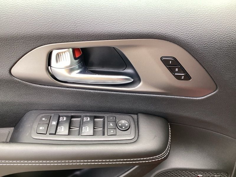 New 2027 Chrysler Pacifica Van
