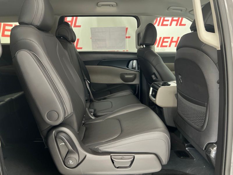 New 2027 Kia Carnival MPV Van