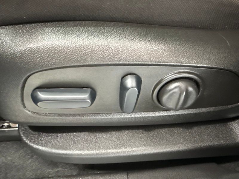 Used 2023 Chevrolet Equinox SUV