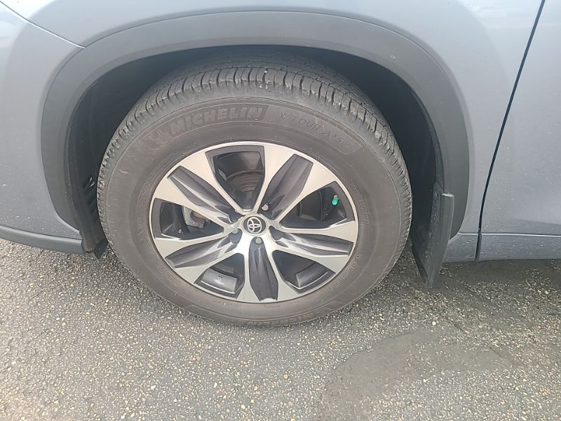Used 2021 Toyota Highlander SUV