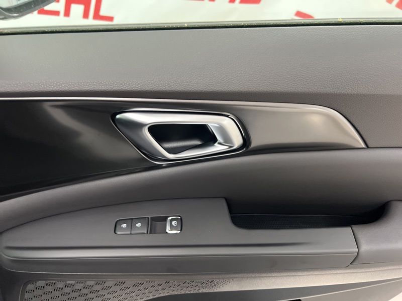 New 2026 Kia Carnival MPV Van