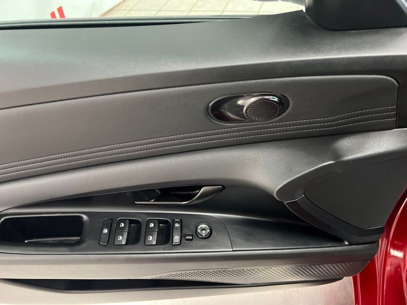 Used 2025 Hyundai Elantra Sedan