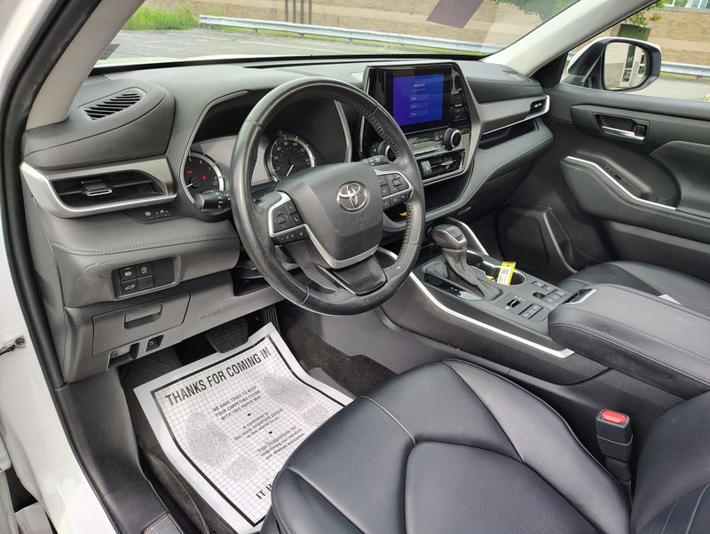 Used 2023 Toyota Highlander SUV