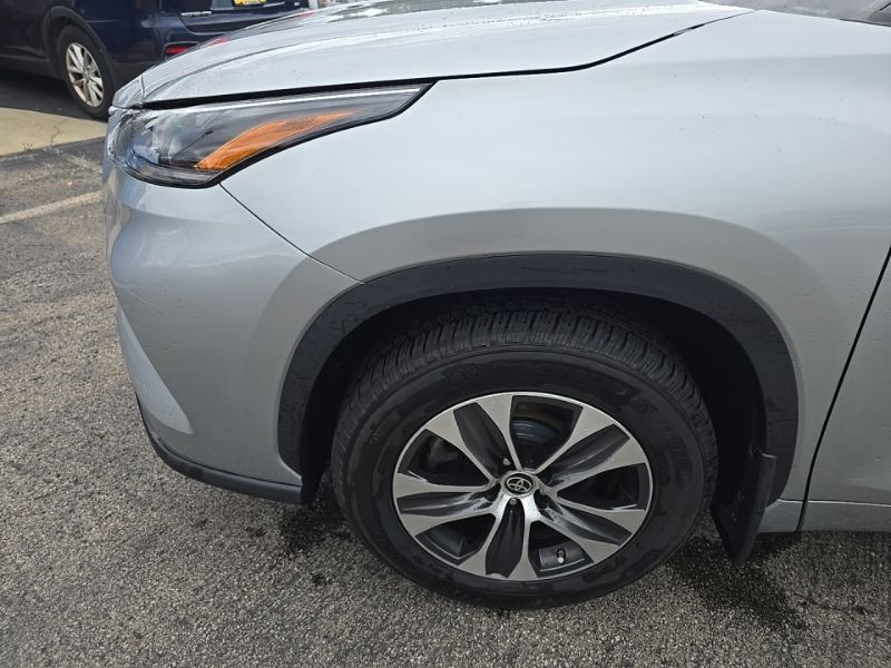 Used 2021 Toyota Highlander SUV