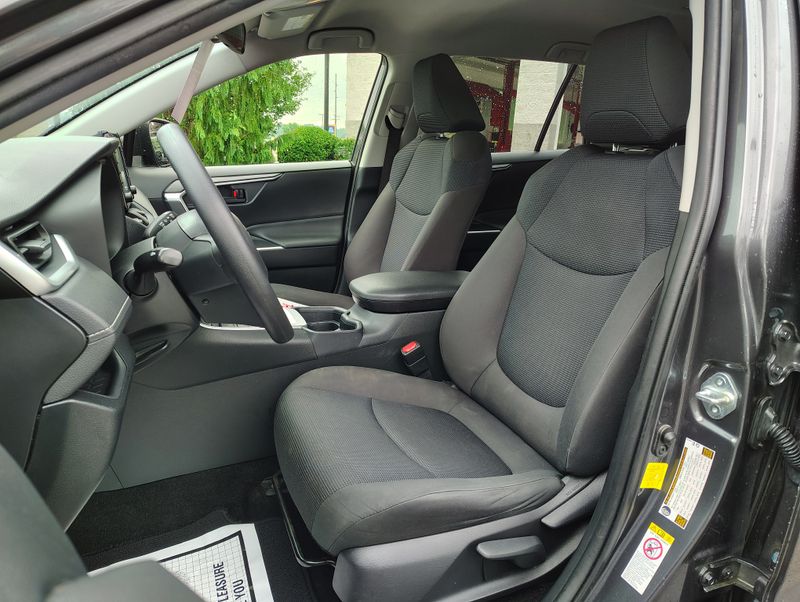 Used 2019 Toyota RAV4 SUV