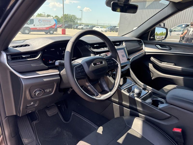 New 2026 Jeep Grand Cherokee SUV
