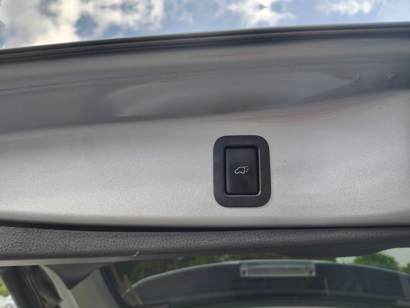 Used 2017 Toyota Highlander SUV