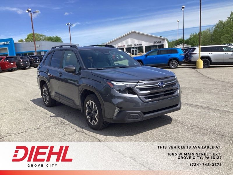 2025 Subaru Forester Premium's photo