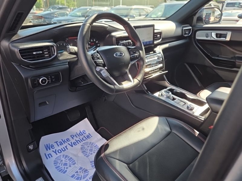 Used 2023 Ford Explorer SUV