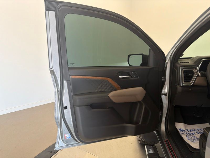 Used 2024 GMC Canyon Truck