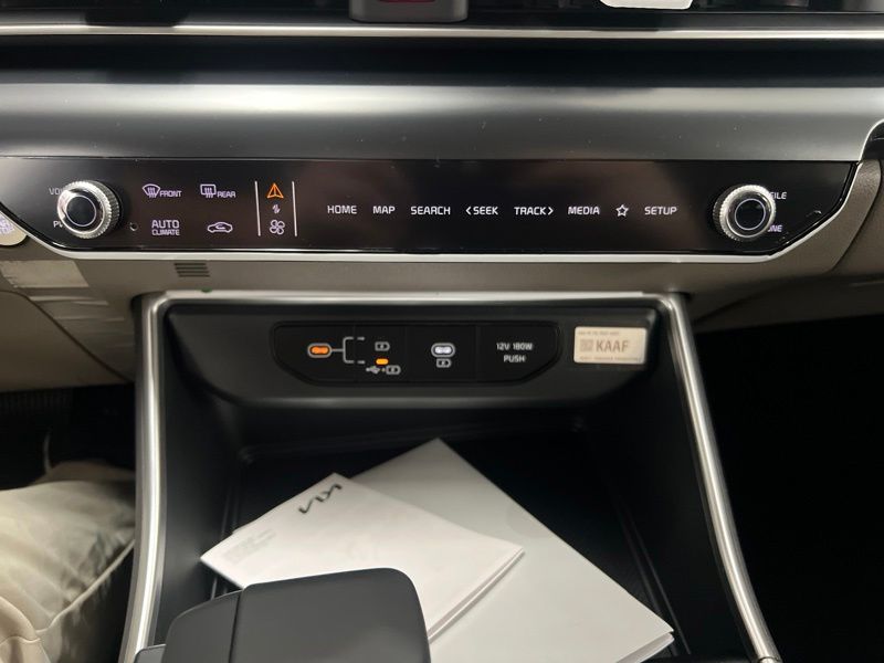 New 2027 Kia Carnival MPV Van