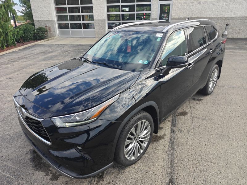 Used 2022 Toyota Highlander SUV