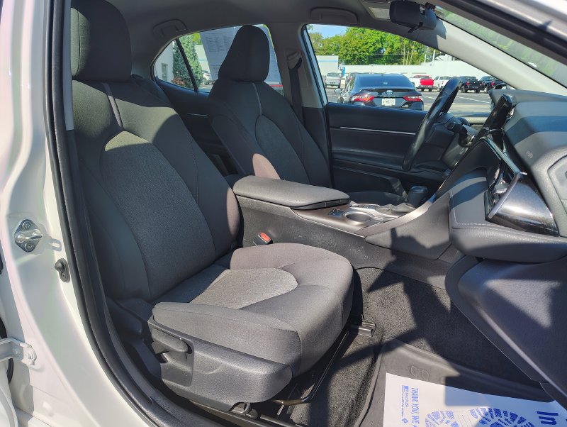 Used 2022 Toyota Camry Hybrid Sedan