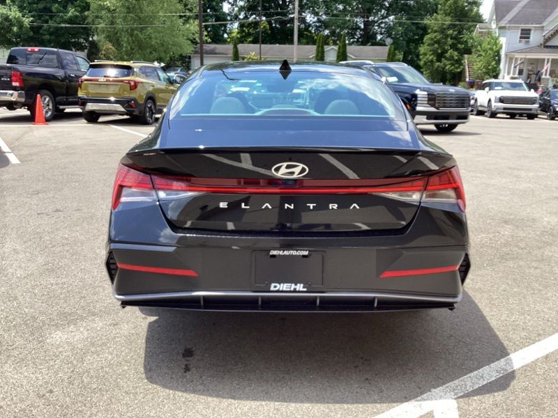 New 2026 Hyundai Elantra Sedan