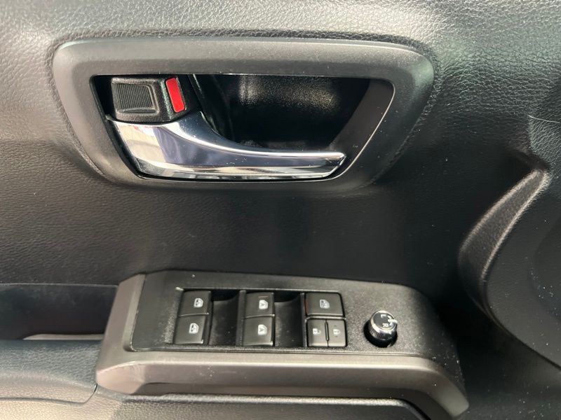 Used 2017 Toyota Tacoma Truck