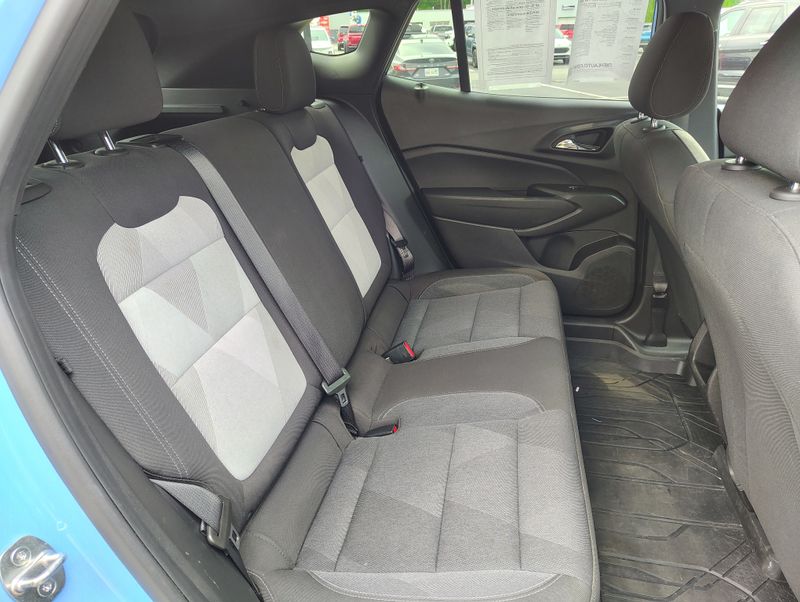 Used 2024 Chevrolet Trax SUV