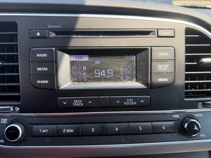 Used 2017 Hyundai Elantra Sedan