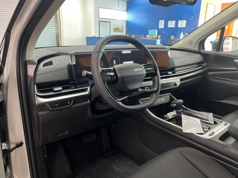New 2027 Kia Carnival MPV Van