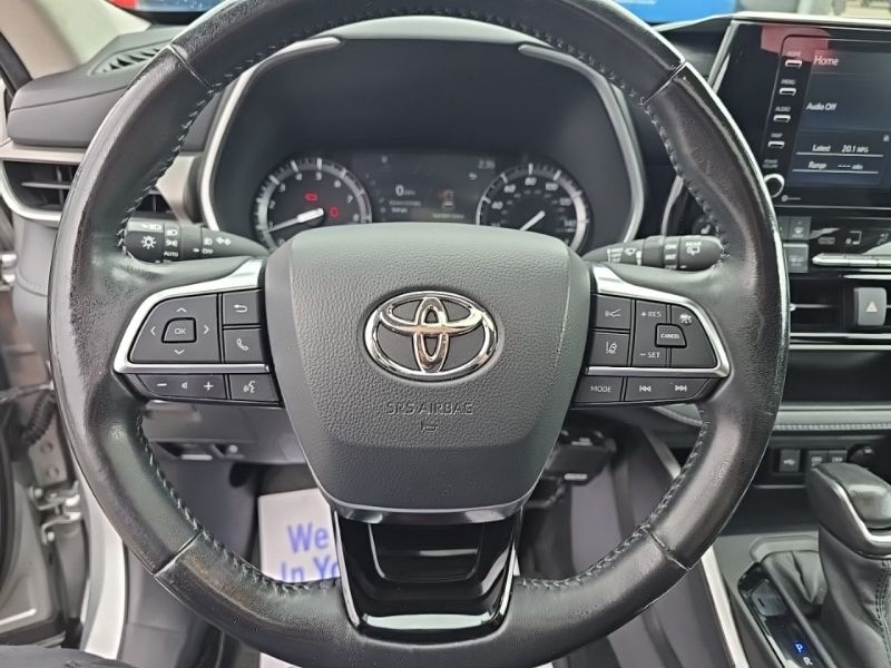 Used 2021 Toyota Highlander SUV