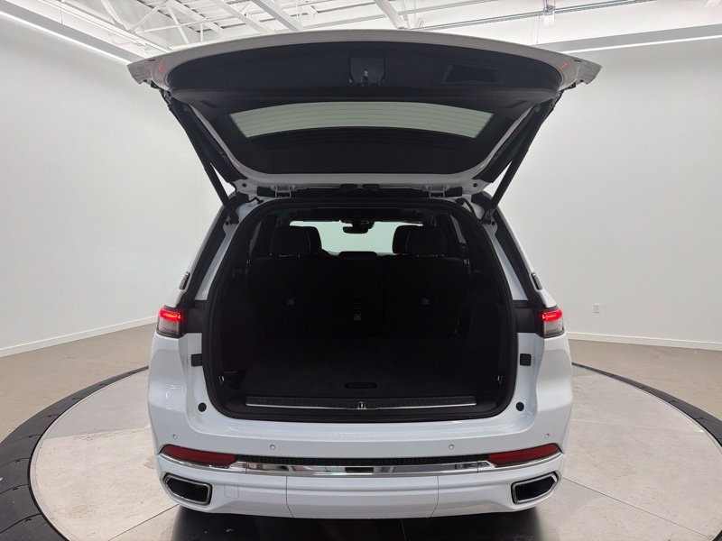 Used 2023 Jeep Grand Cherokee SUV
