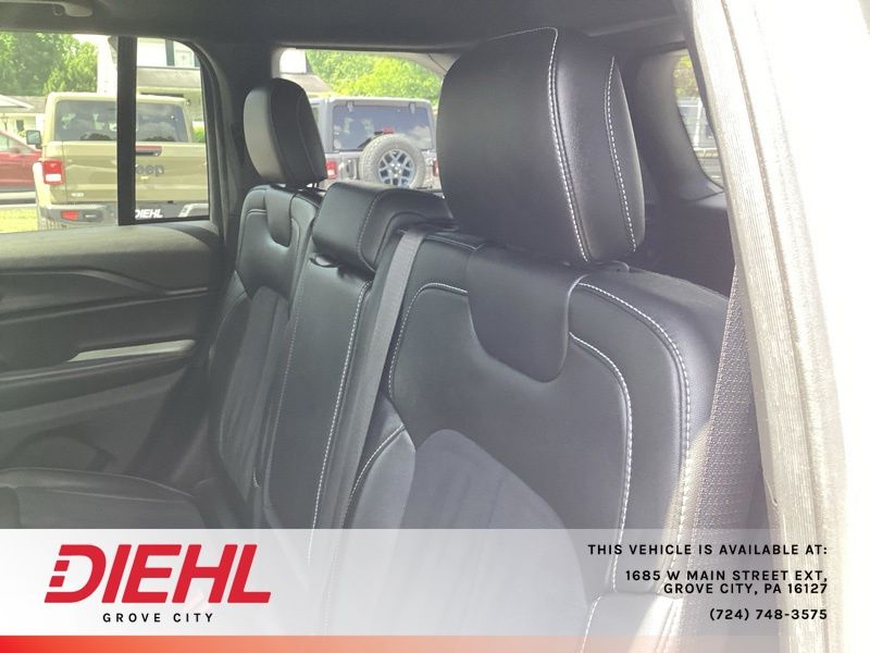 Used 2023 Jeep Grand Cherokee SUV
